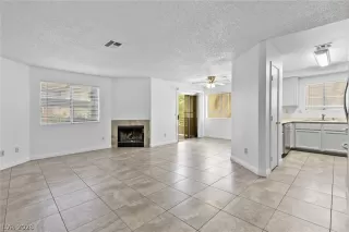 Photo #1: 2786411 Listing