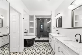 Photo #2: 2786439 Listing