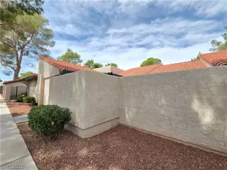 Photo #1: 2786450 Listing