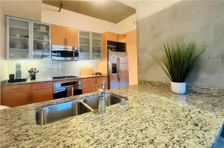 Photo #5: 2786475 Listing