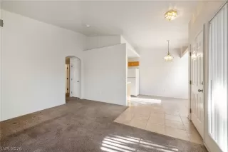 Photo #5: 2786483 Listing