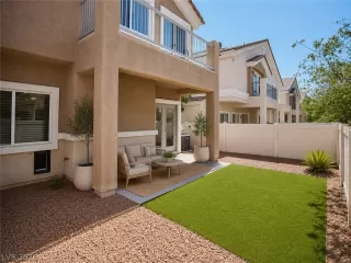 Photo #2: 2786599 Listing