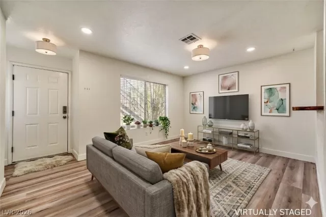 MLS: 2786625 Condo For Sale