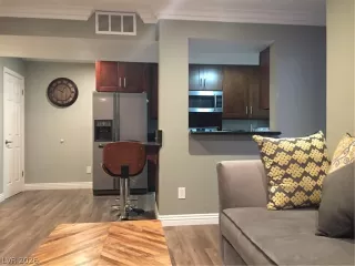 Photo #2: 2786657 Listing 