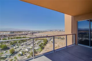 Photo #4: 2786660 Listing