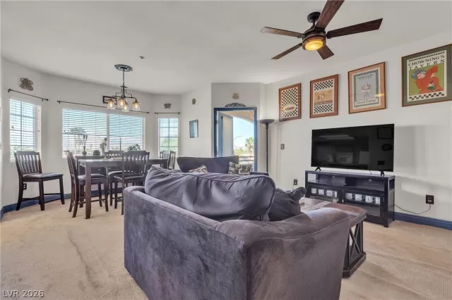 MLS: 2786674 Condo For Sale