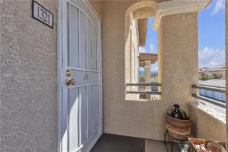 Photo #2: 2786674 Listing