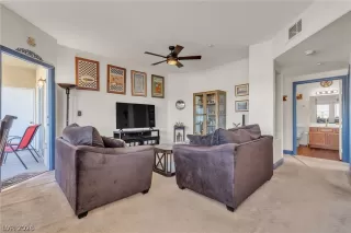 Photo #3: 2786674 Listing