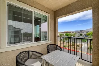 Photo #2: 2786690 Listing