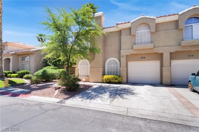 MLS: 2786693 Condo For Sale