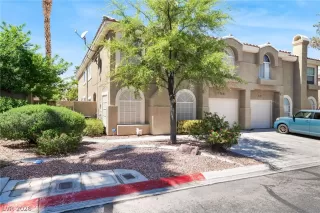 Photo #4: 2786693 Listing