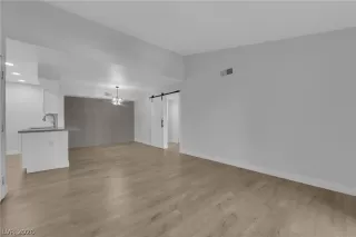 Photo #1: 2786703 Listing