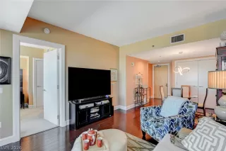 Photo #5: 2786707 Listing 