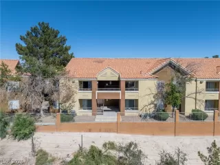 Photo #4: 2786719 Listing