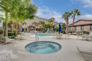 Photo #3: 2786734 Listing
