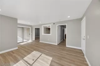 Photo #4: 2786753 Listing