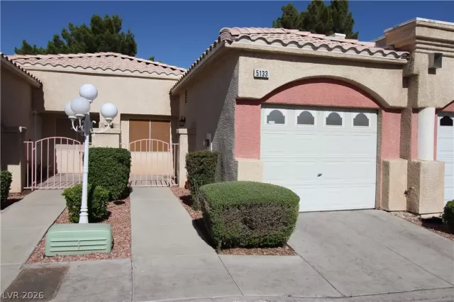 MLS: 2786762 Condo For Sale