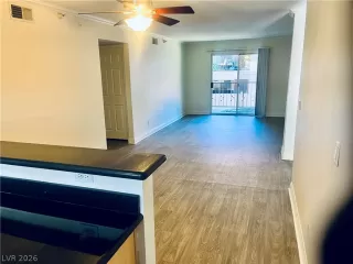Photo #4: 2786917 Listing 