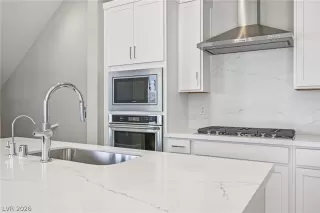 Photo #4: 2786976 Listing 