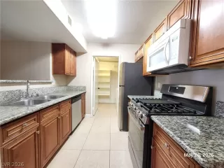 Photo #2: 2786996 Listing 