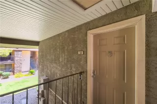 Photo #3: 2787009 Listing