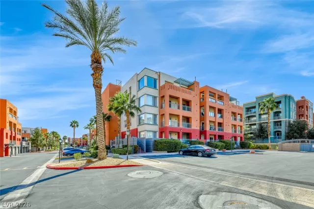 MLS: 2787019 Condo For Sale