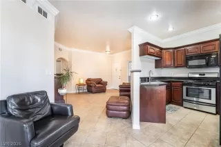 Photo #2: 2787045 Listing