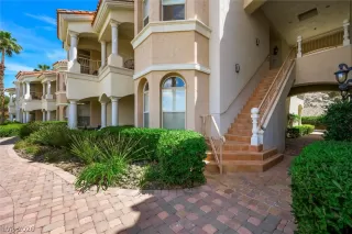 Photo #3: 2787132 Listing