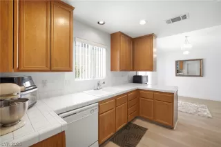 Photo #6: 2787141 Listing 