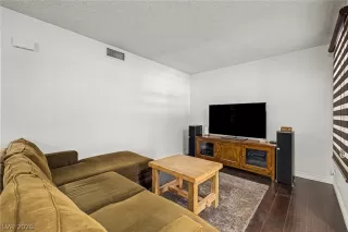 Photo #5: 2787152 Listing 