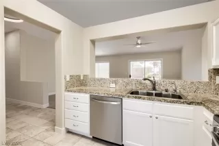 Photo #5: 2787177 Listing