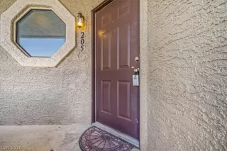 Photo #2: 2787196 Listing