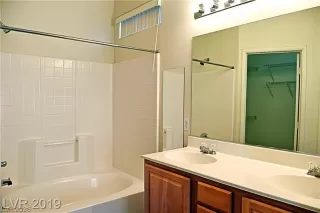Photo #3: 2787230 Listing