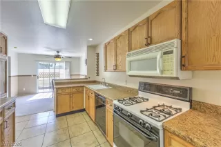 Photo #2: 2787281 Listing