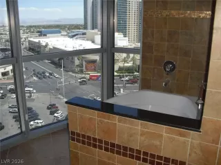 Photo #5: 2787286 Listing