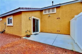 Photo #2: 2787295 Listing