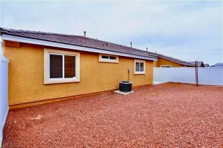 Photo #3: 2787295 Listing