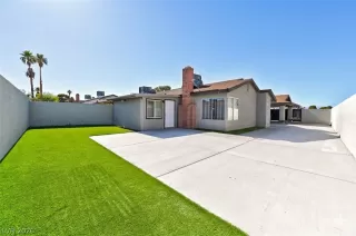 Photo #4: 2787296 Listing 