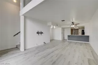 Photo #2: 2787310 Listing