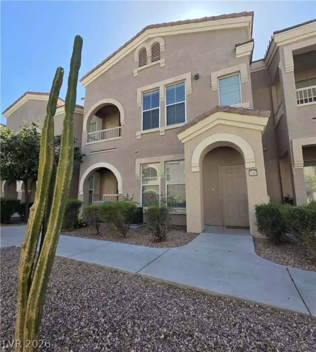 MLS: 2787357 Condo For Sale