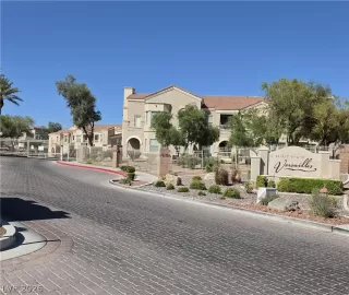 Photo #2: 2787357 Listing