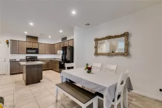 Photo #6: 2787399 Listing