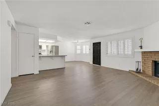 Photo #3: 2787444 Listing