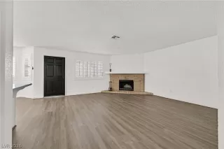 Photo #5: 2787444 Listing