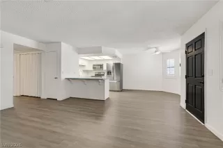 Photo #6: 2787444 Listing
