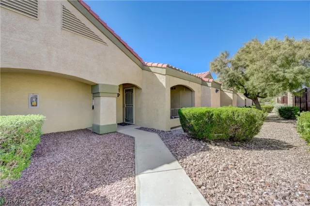 MLS: 2787523 Condo For Sale
