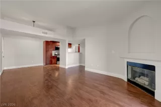 Photo #4: 2787523 Listing