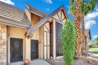 Photo #2: 2787535 Listing
