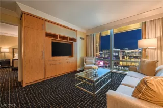 Photo #5: 2787575 Listing 