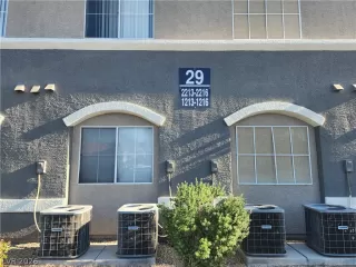 Photo #1: 2787593 Listing 